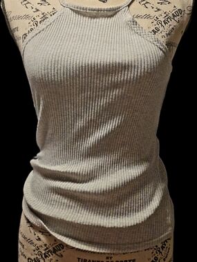 Ribbed Halter Tank Top - Beige Says Xl. Med At Most